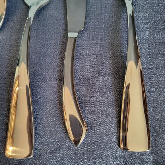 Wedgwood Stainless Steel Flatware Set - 5 Piece Service For 1 - Picture 3 of 7